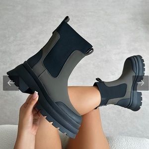 HECKTON KHAKI FLAT CHUNKY ANKLE BOOTS